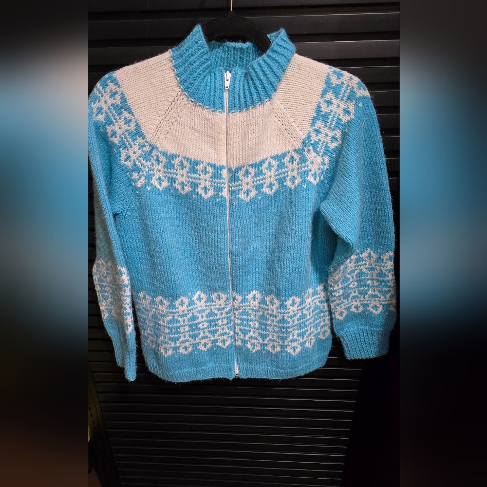 Handknit Zipper Front Sweater Med